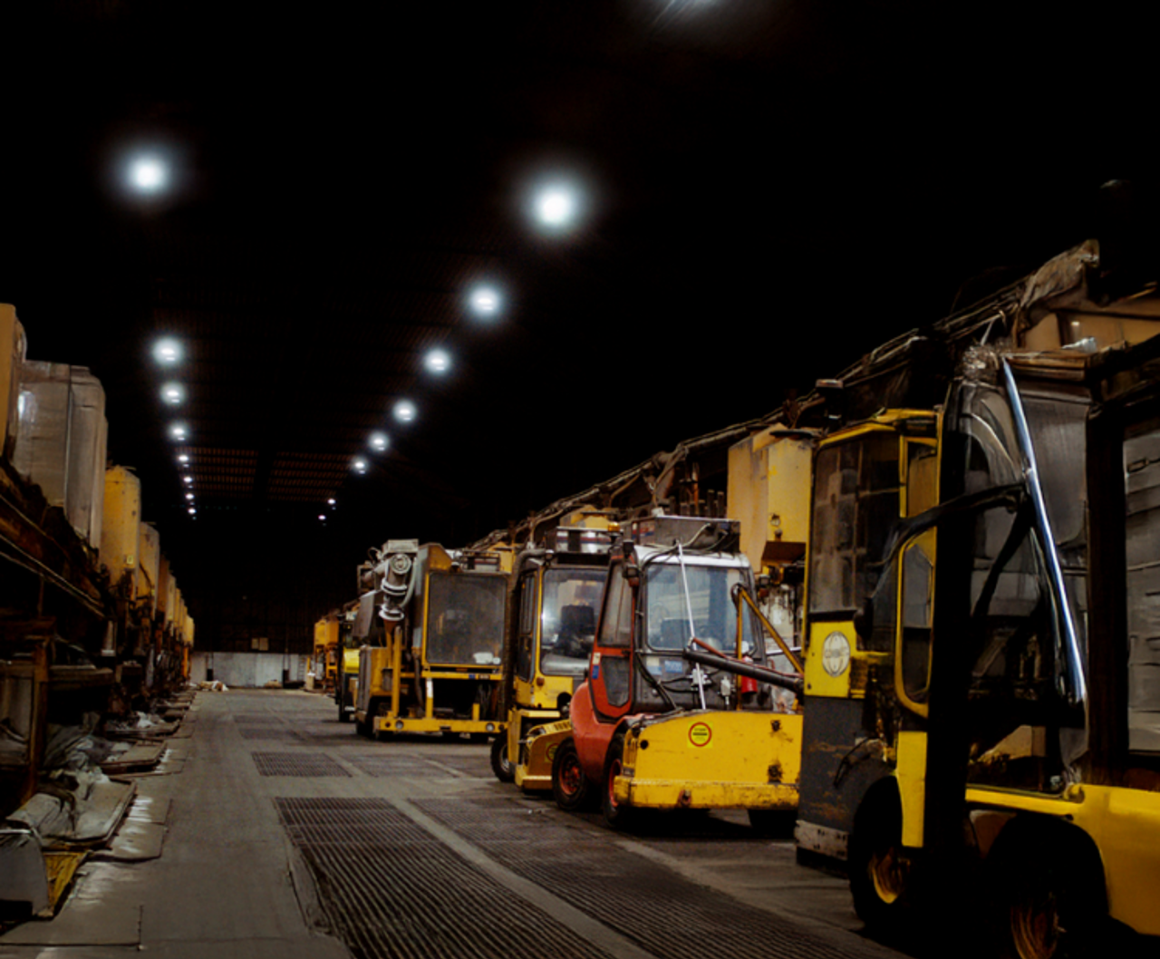 På innsiden av et aluminiumsanlegg